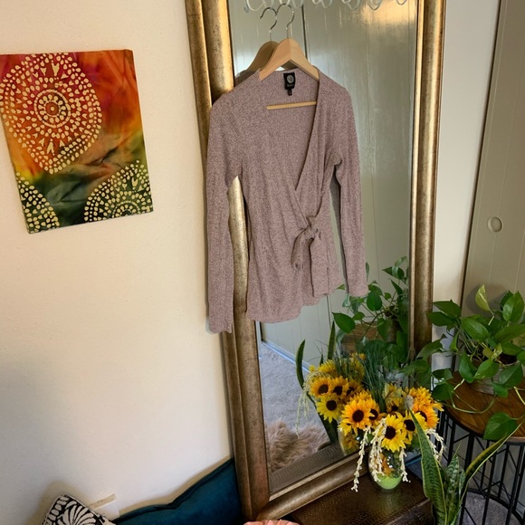 Woman’s bobeau top medium - Picture 2 of 5